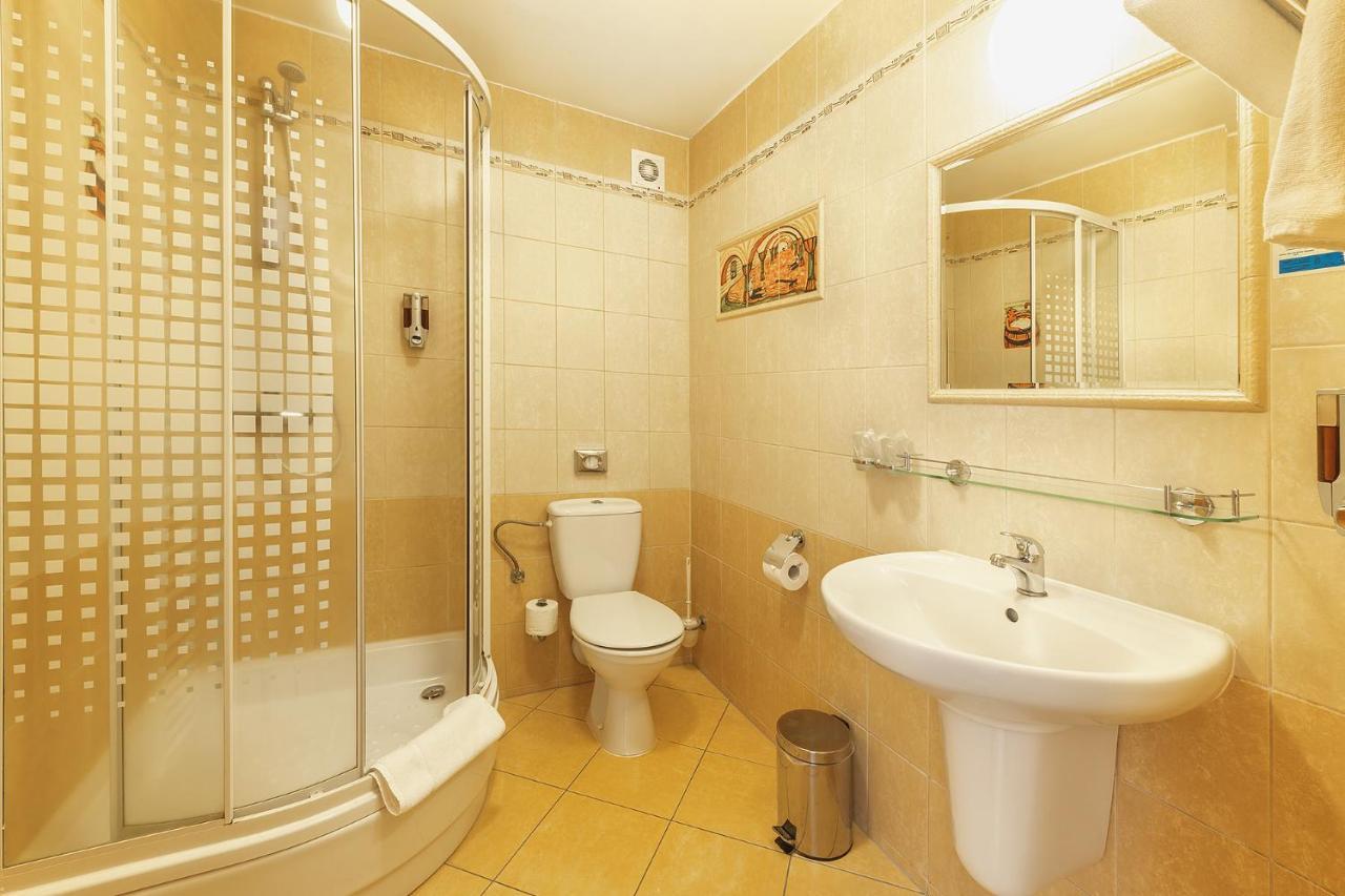 Hotel U Sladka Chodová Planá Exteriör bild