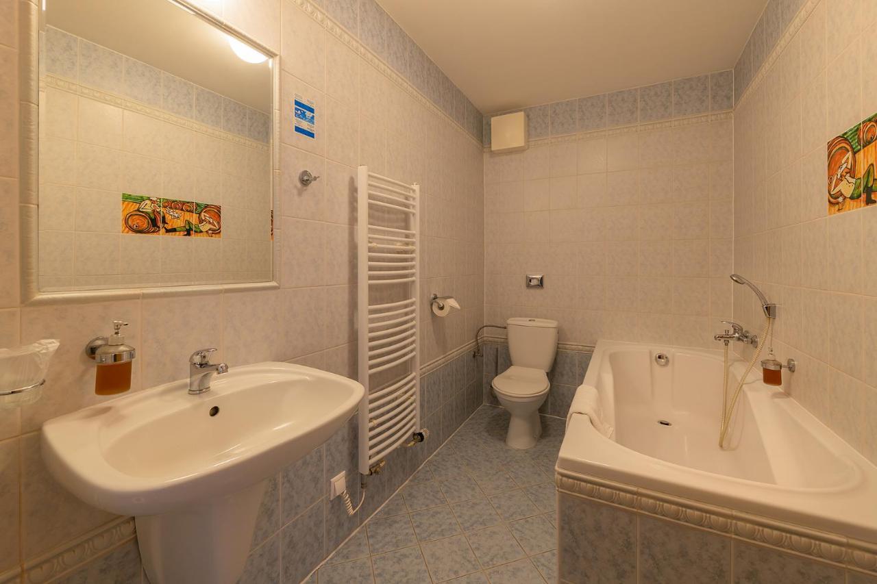 Hotel U Sladka Chodová Planá Exteriör bild